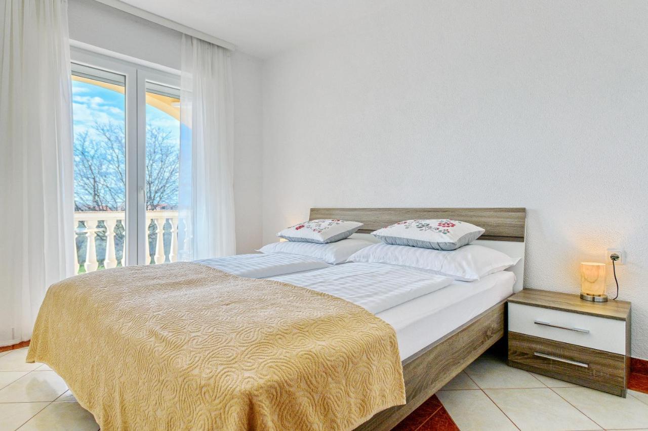 Comfort Apartments In Peaceful Area Zadar - With Garden Buitenkant foto