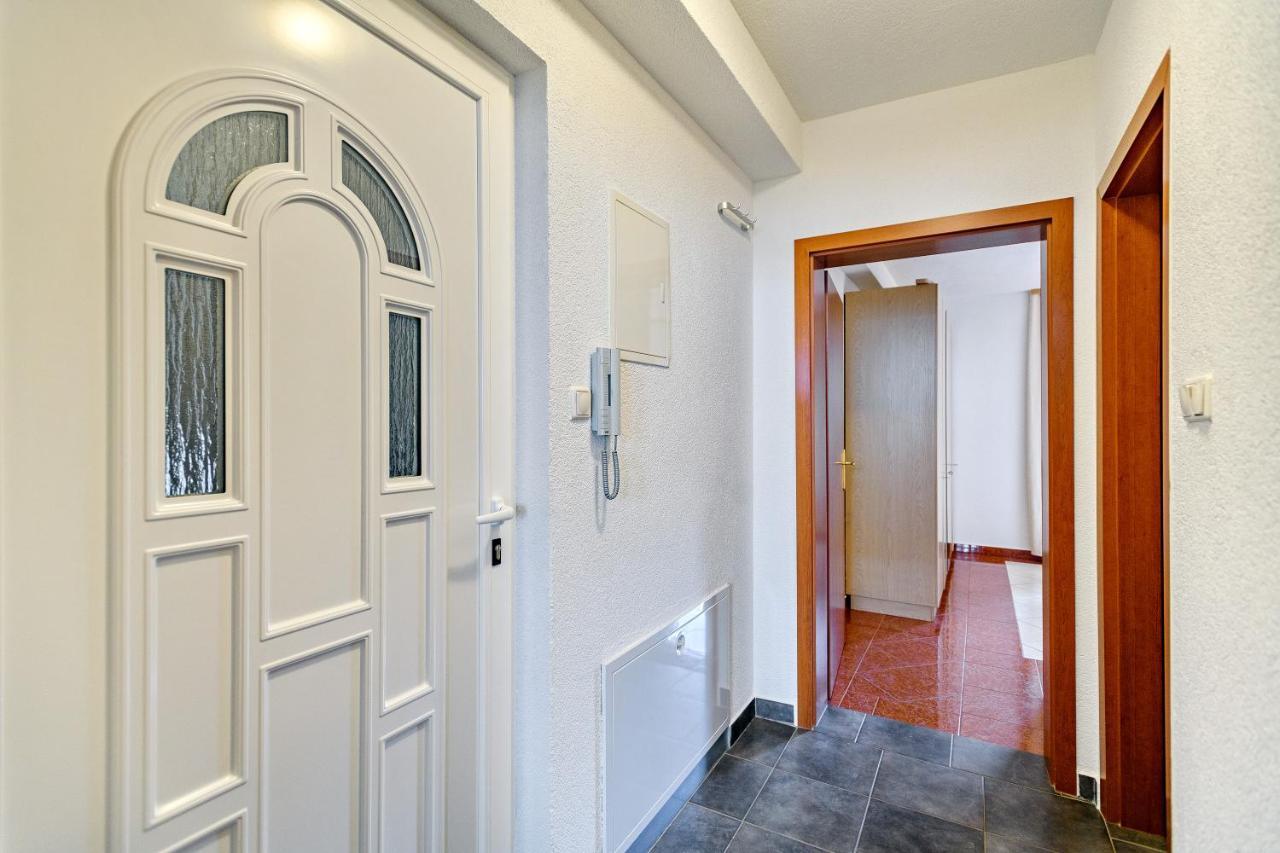 Comfort Apartments In Peaceful Area Zadar - With Garden Buitenkant foto
